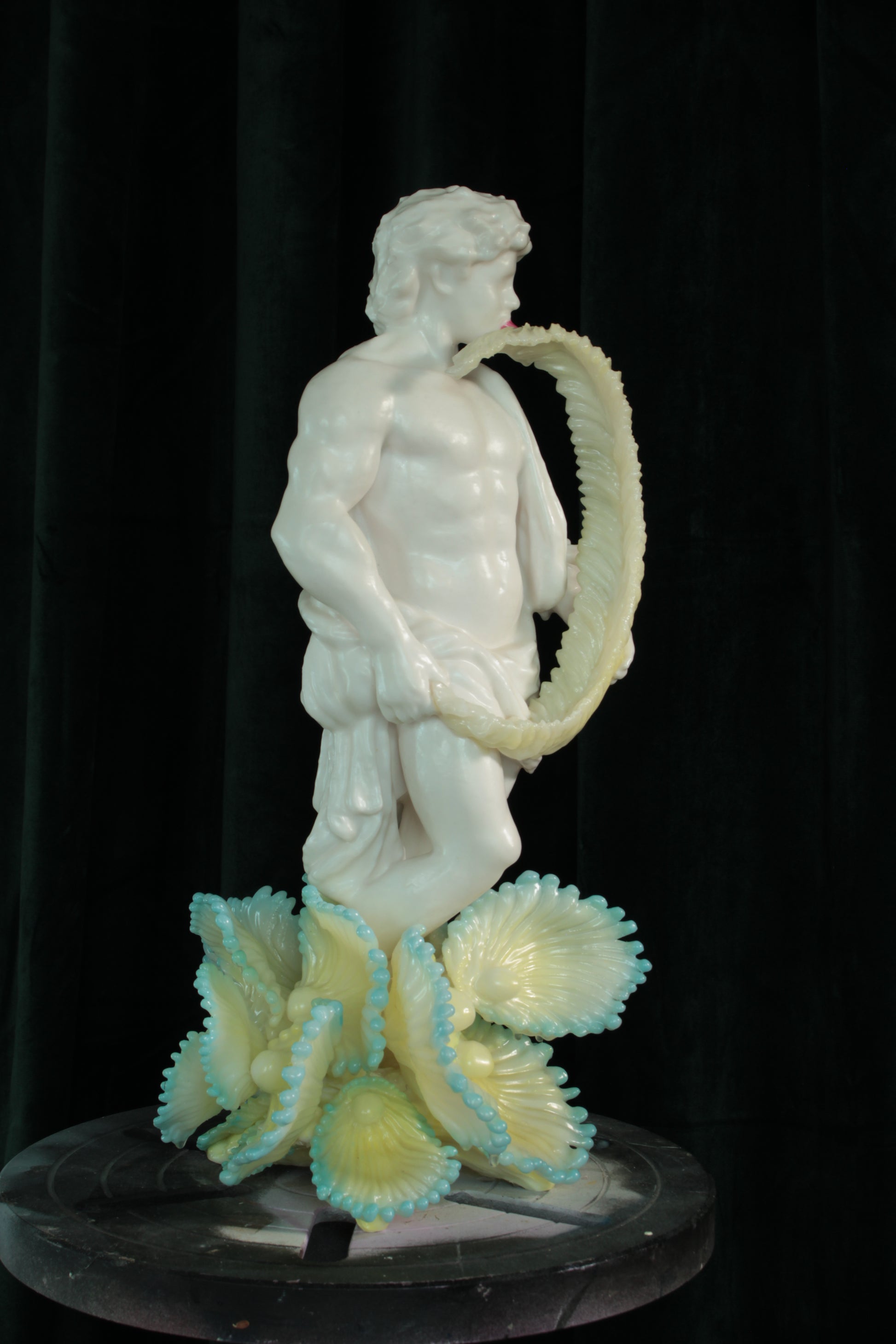LEAF LICKER nro. 1 — freestanding sculpture by Teemu Salonen, classical figure with organic flowers, biopolymer and resin, 2025