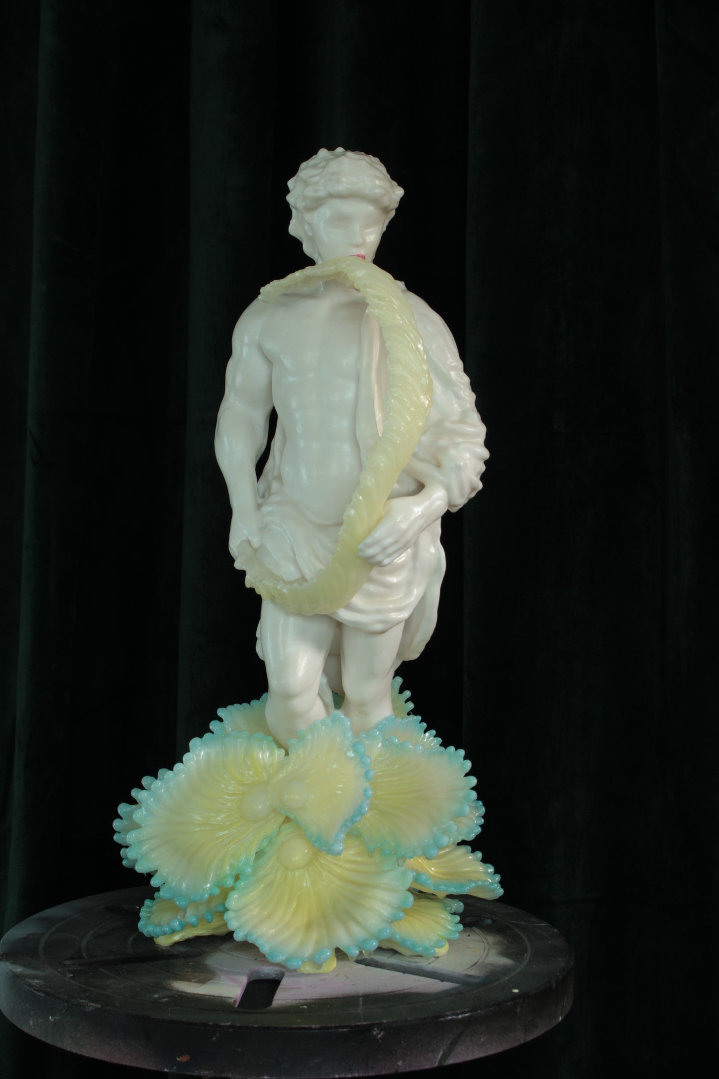 LEAF LICKER nro. 1 — freestanding sculpture by Teemu Salonen, classical figure with organic flowers, biopolymer and resin, 2025